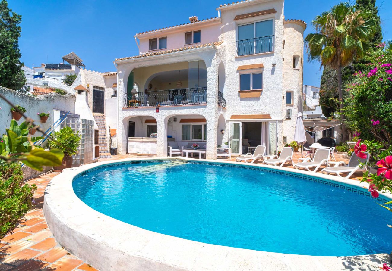 Apartamento en Nerja - Chimenea 15 Private Pool and Parking by Casasol 
