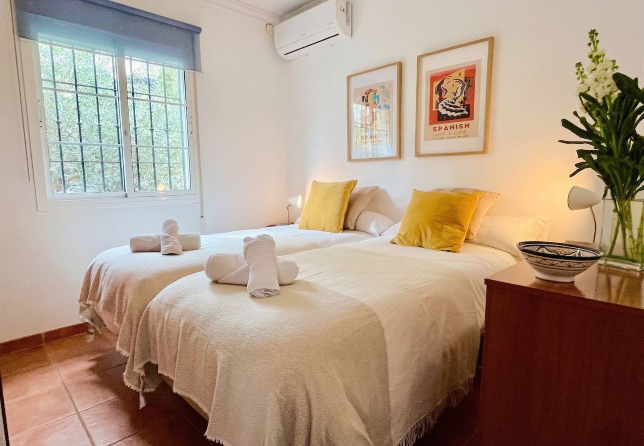 Villa en Torrox Costa - Villa Calidum: Villa con Piscina Privada en Nerja