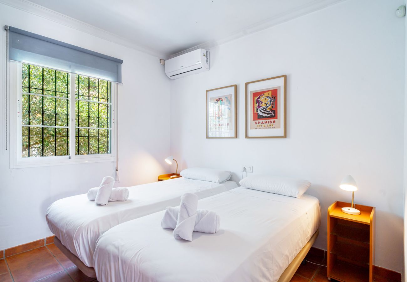 Villa en Torrox Costa - Villa Calidum: Villa con Piscina Privada en Nerja
