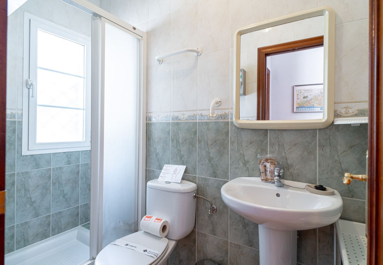Villa en Torrox Costa - Villa Calidum: Villa con Piscina Privada en Nerja