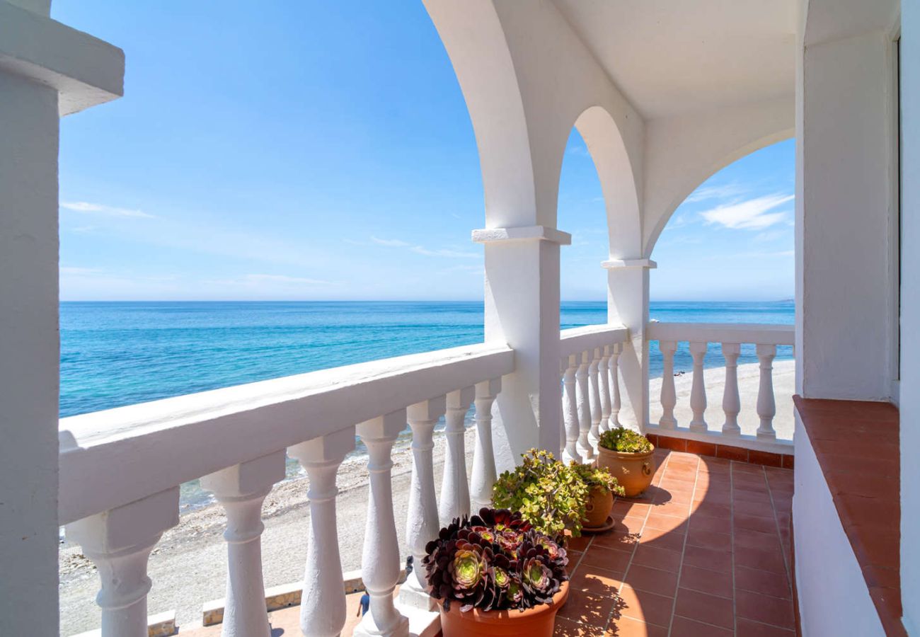 Apartamento en Nerja - Stella Maris Beachfront 2J by Casasol 