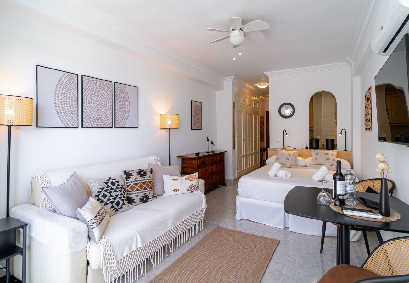 Estudio en Nerja - Urban Alhambra Studio by Casasol