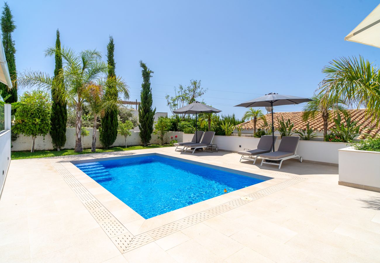 Villa en Nerja - Villa Grand Pool Terrace by Casasol