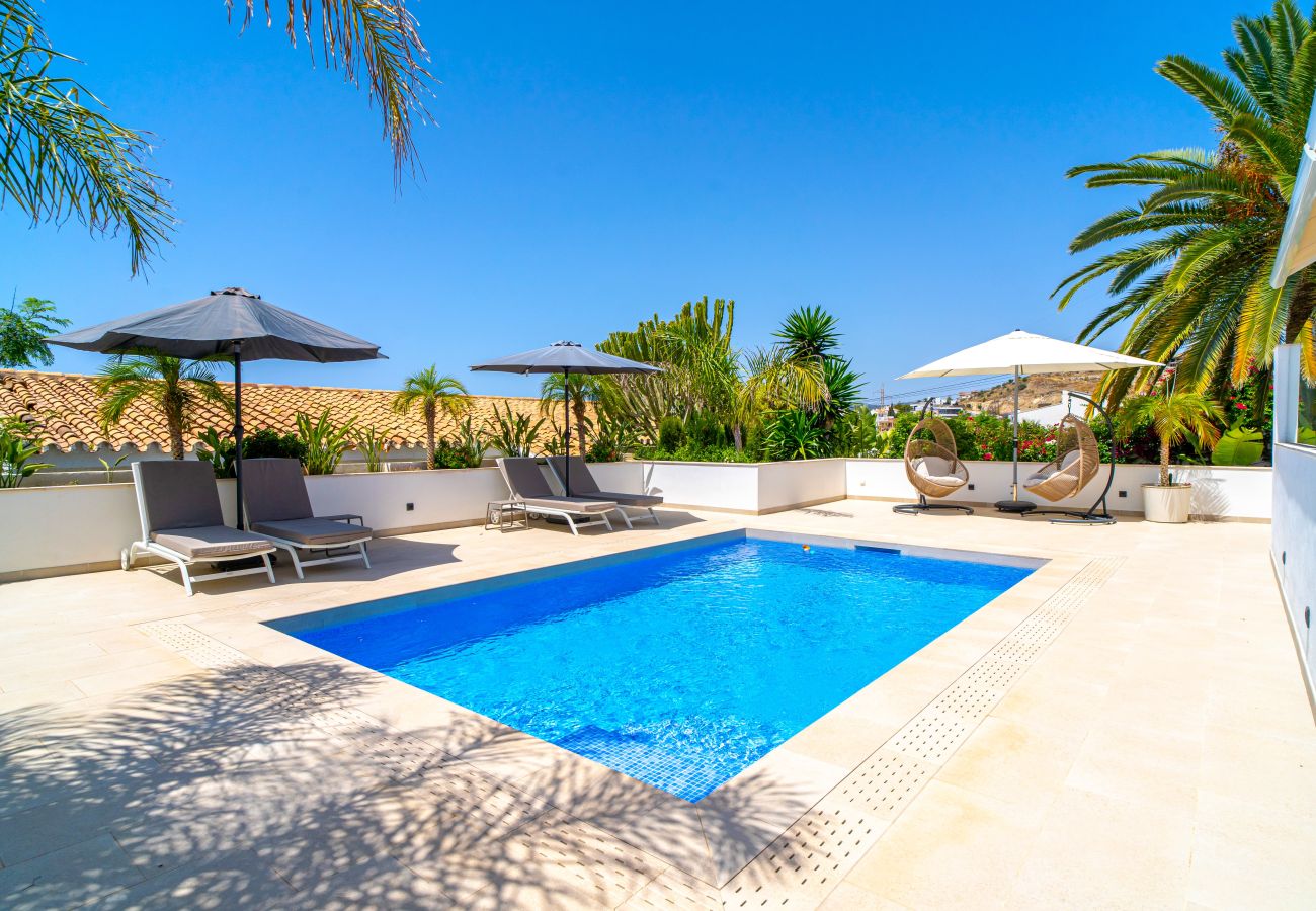 Villa en Nerja - Villa Grand Pool Terrace by Casasol