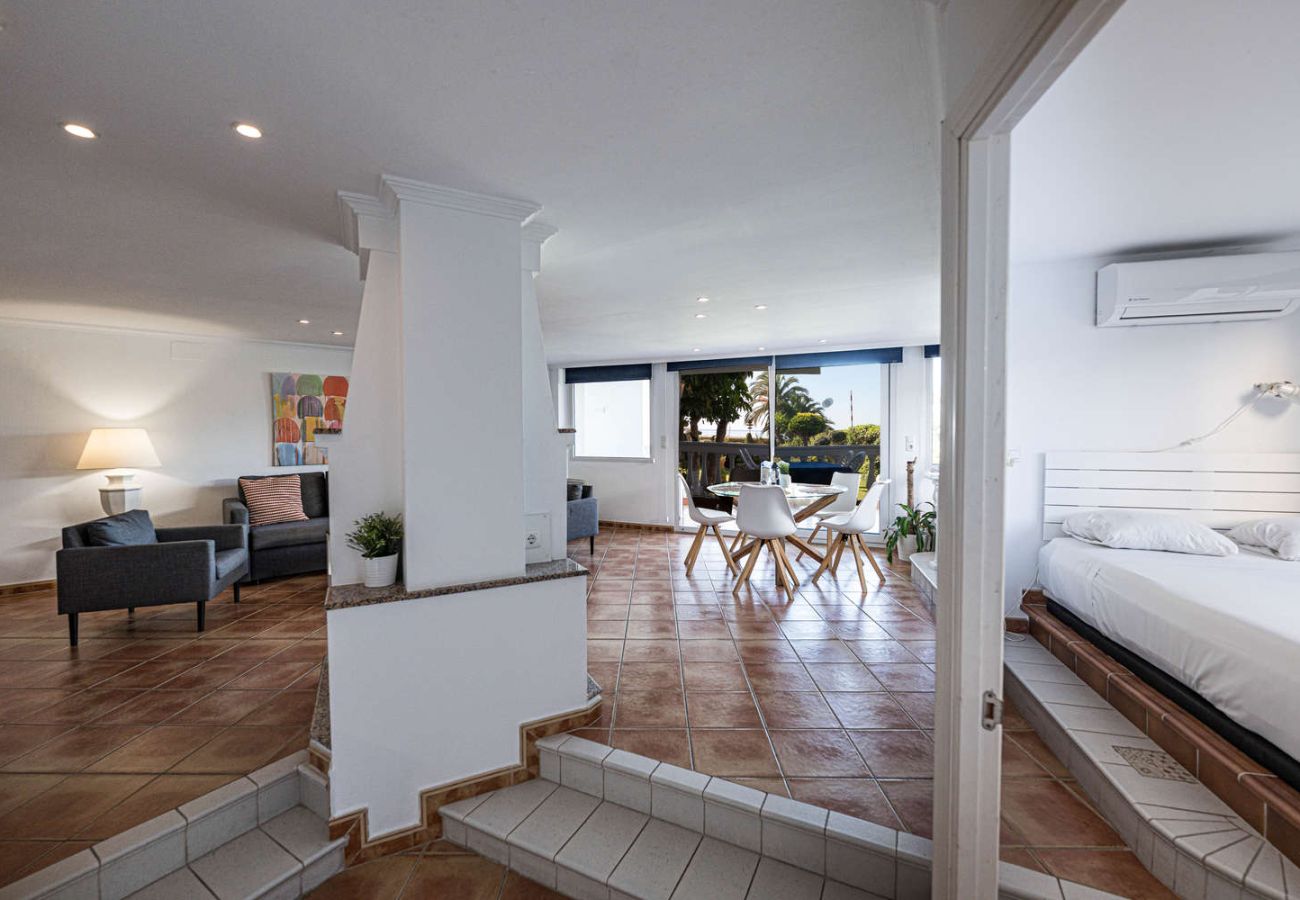 Apartamento en Nerja - Stella Maris Nerja Beachfront Apartment, Sea View 