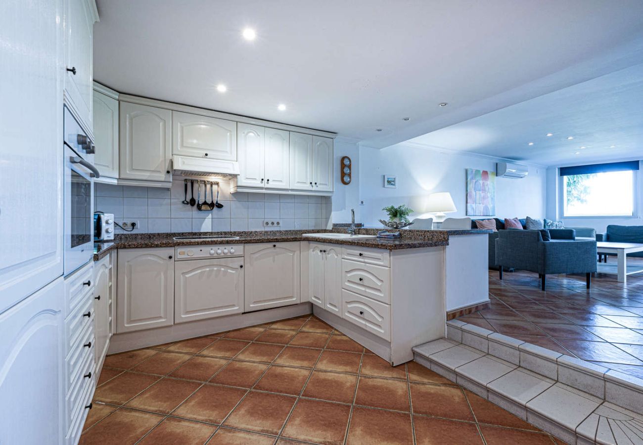 Apartamento en Nerja - Stella Maris Nerja Beachfront Apartment, Sea View 