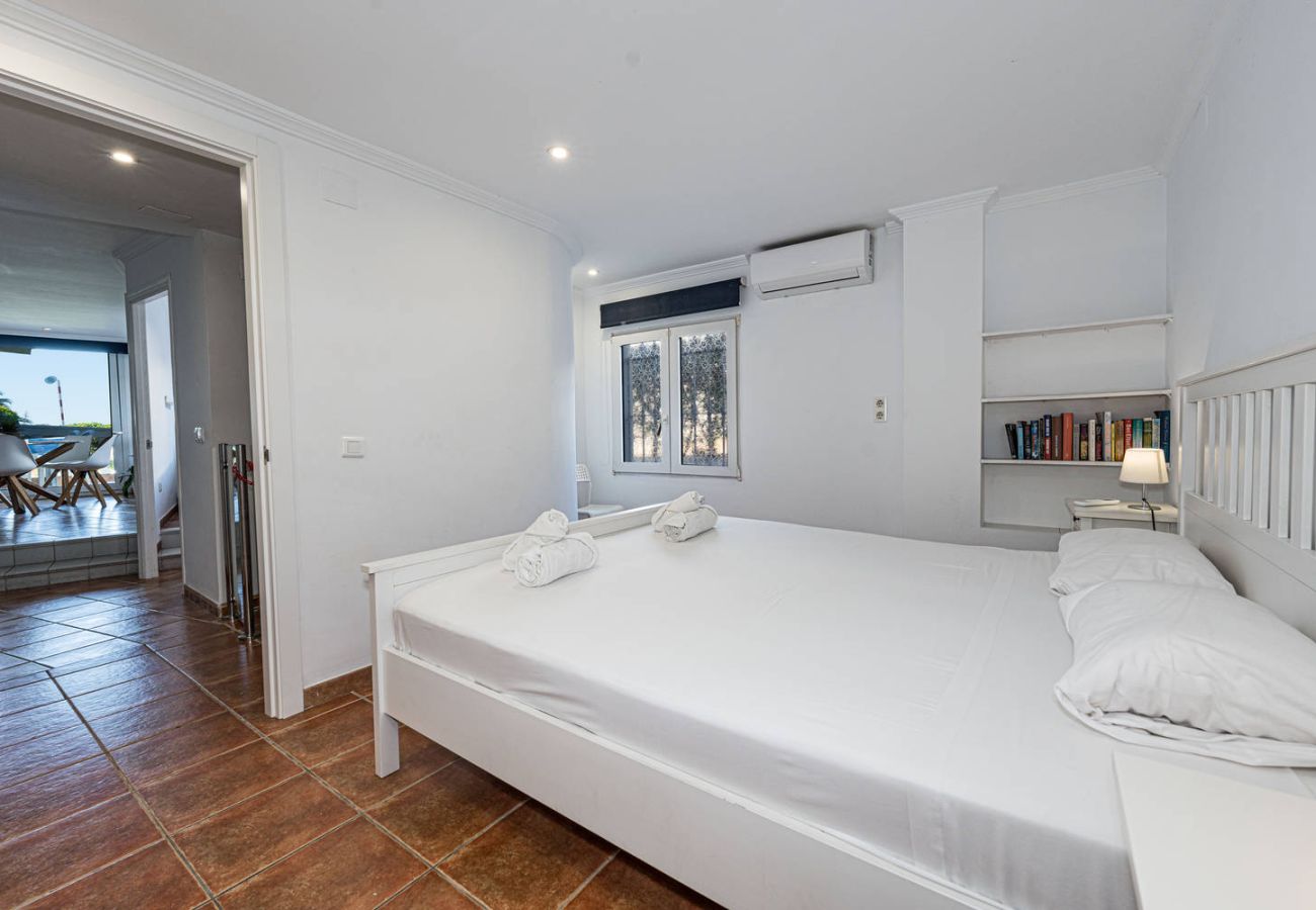 Apartamento en Nerja - Stella Maris Nerja Beachfront Apartment, Sea View 