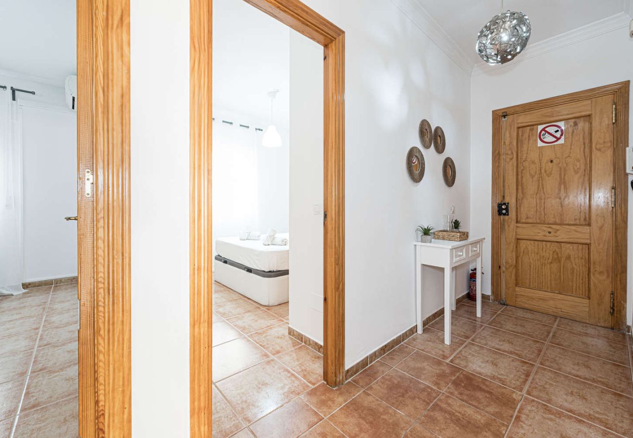 Apartamento en Nerja - Torrecilla Urban Beach Nerja: Apartamento con Piscina en la Azotea