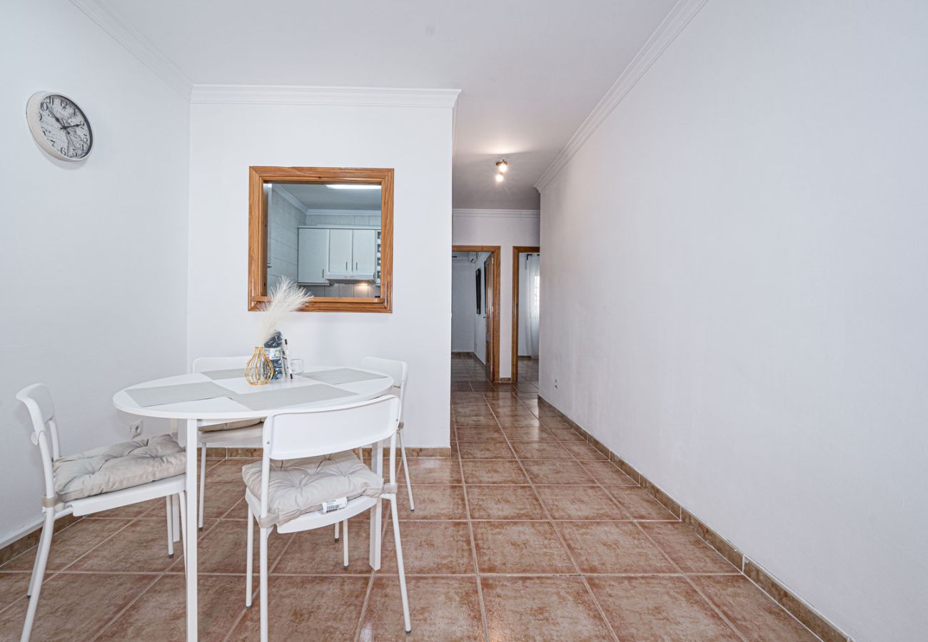 Apartamento en Nerja - Torrecilla Urban Beach Nerja: Apartamento con Piscina en la Azotea