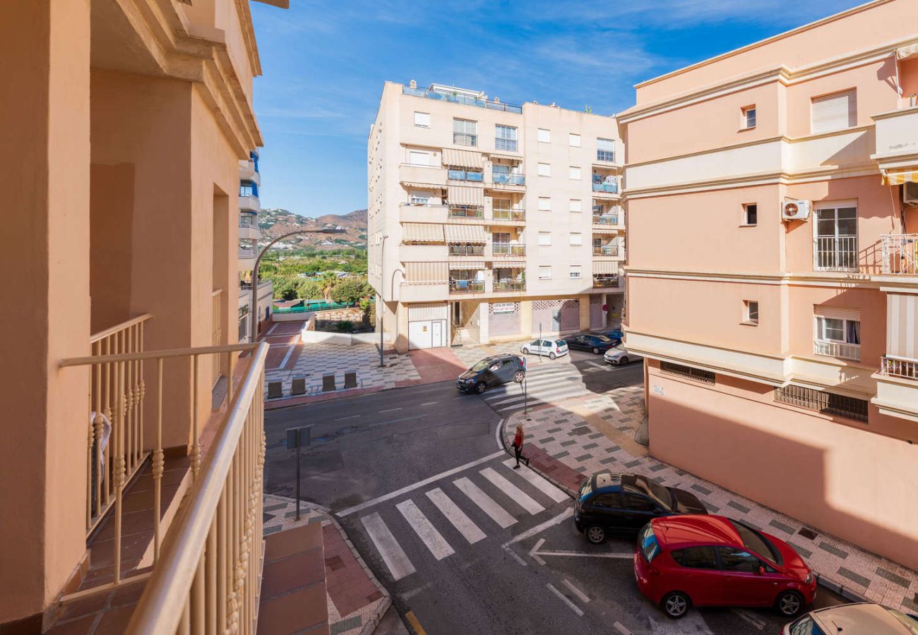 Apartamento en Nerja - Torrecilla Urban Beach Nerja: Apartamento con Piscina en la Azotea