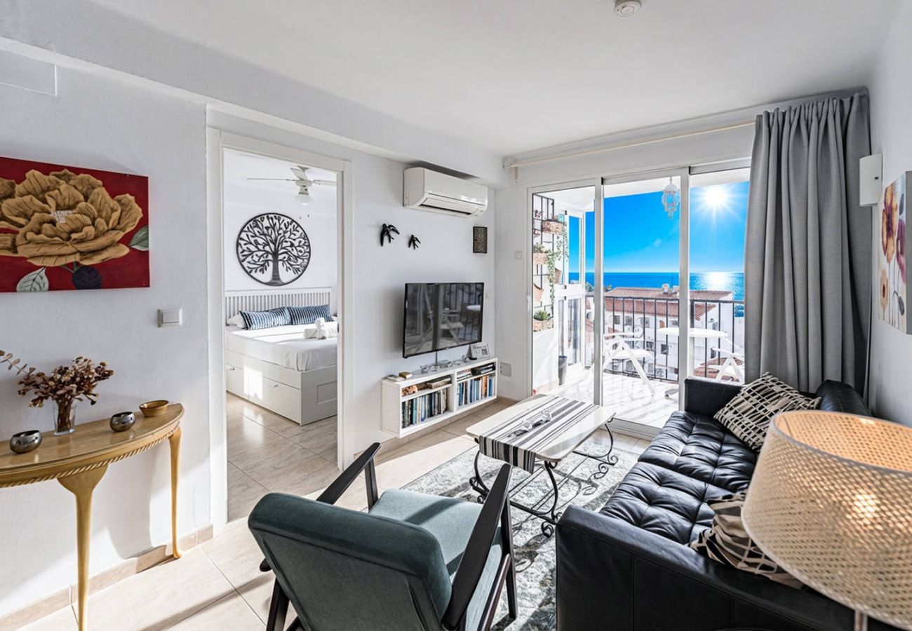 Alojamiento vacacional Miami 5 con piscina comunitaria en Nerja