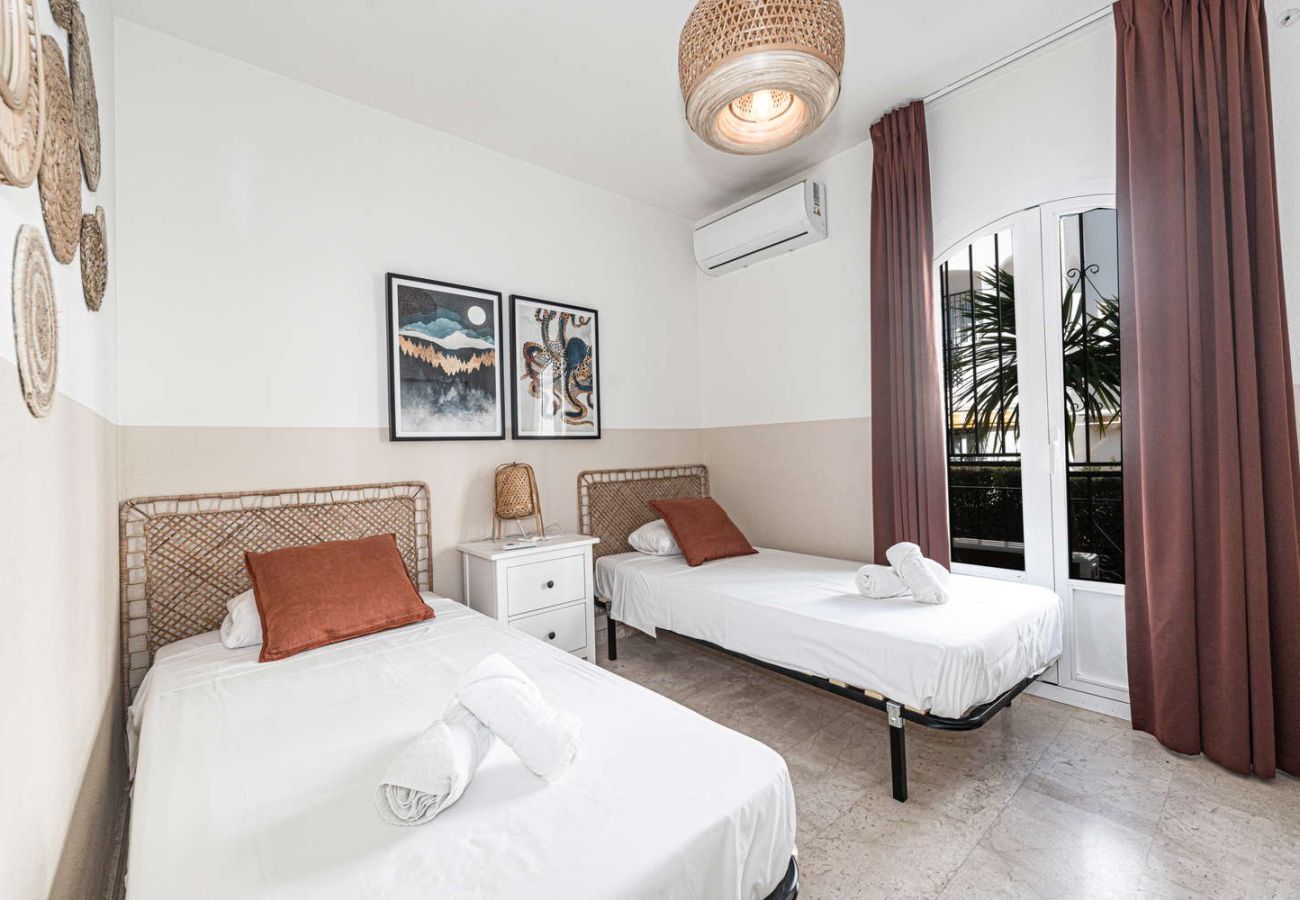 Apartamento en Nerja - Casa Lena Verano Azul Nerja: Dúplex Familiar con Vistas