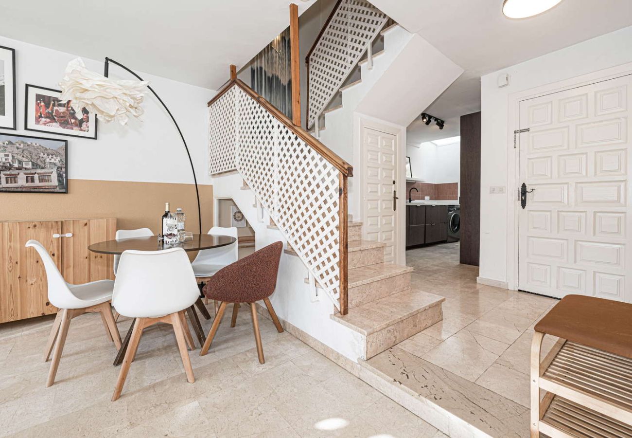 Apartamento en Nerja - Casa Lena Verano Azul Nerja: Dúplex Familiar con Vistas