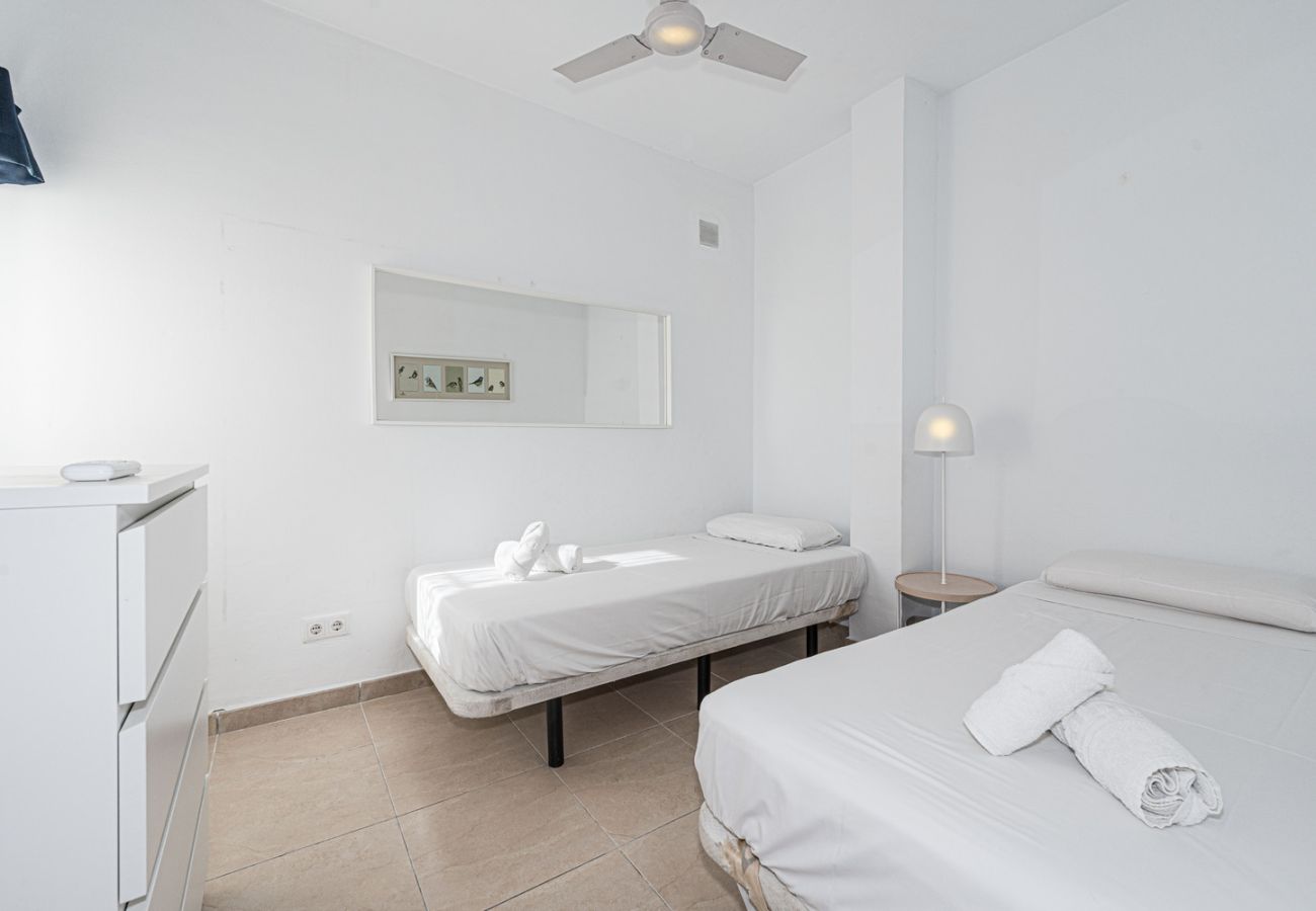 Apartamento en Nerja - Casa Tranquila: Apartamento con vistas al mar en San Juan de Capistrano, Nerja