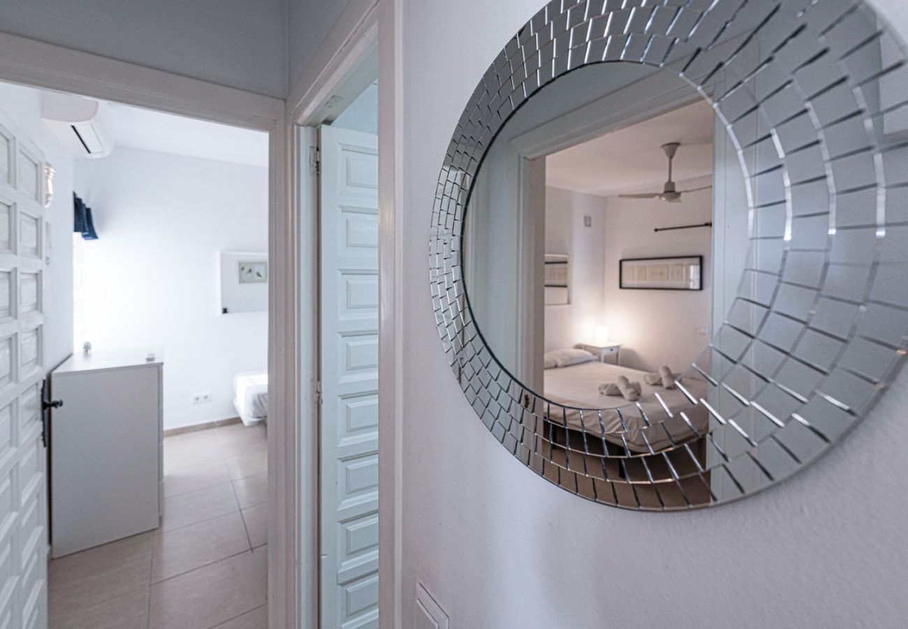 Apartamento en Nerja - Casa Tranquila: Apartamento con vistas al mar en San Juan de Capistrano, Nerja