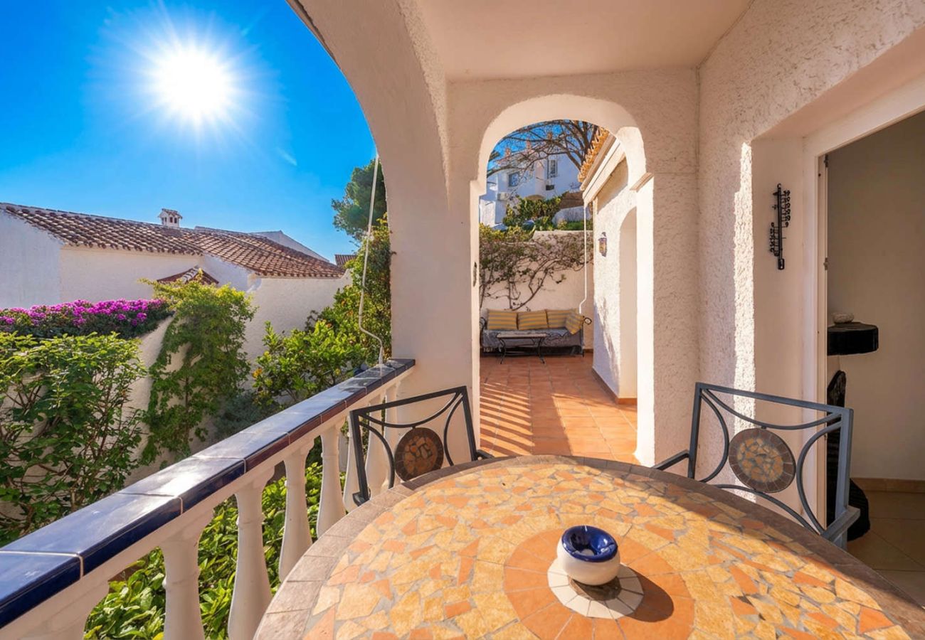 Apartamento en Nerja - Casa Tranquila: Apartamento con vistas al mar en San Juan de Capistrano, Nerja