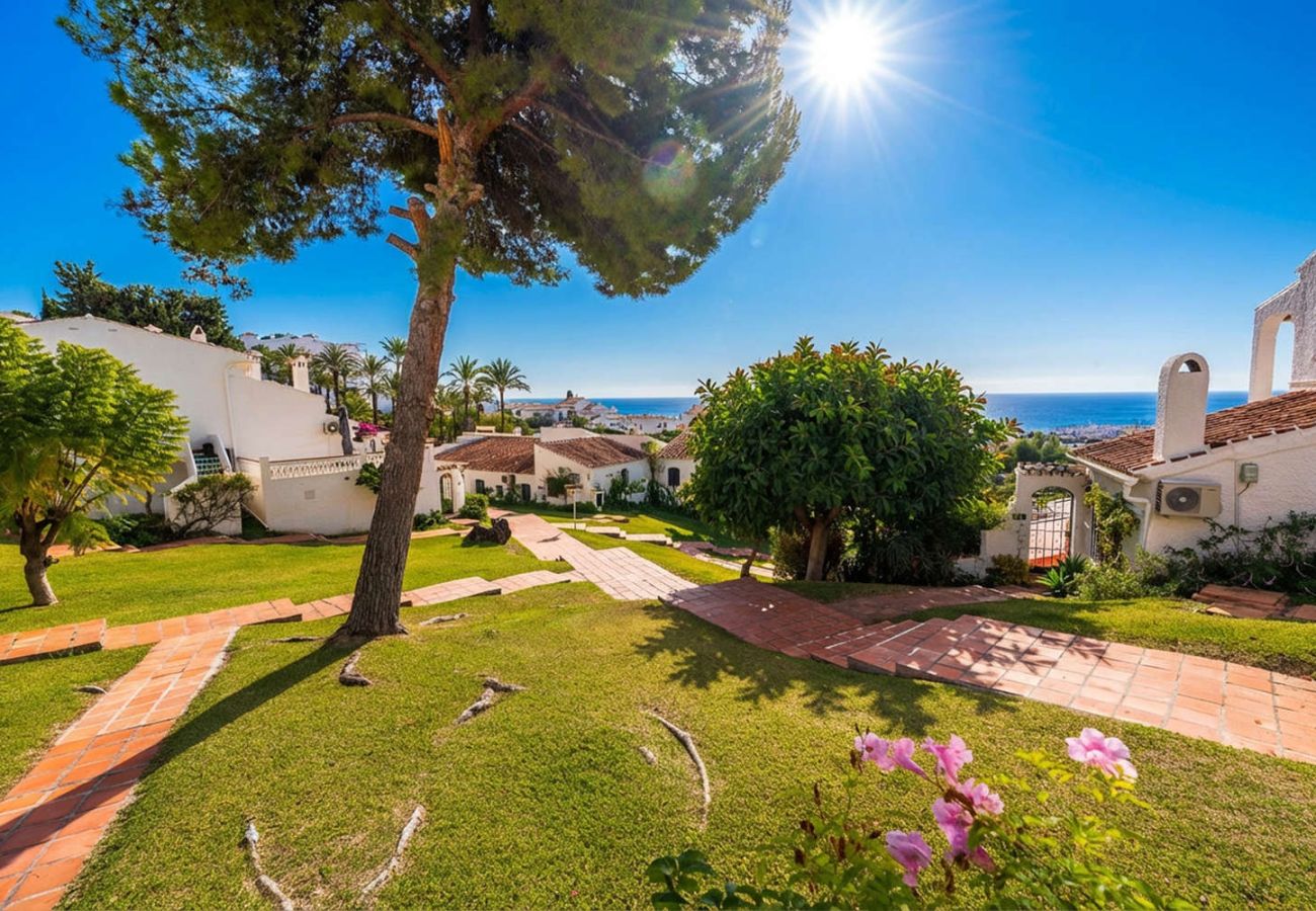 Apartamento en Nerja - Casa Tranquila: Apartamento con vistas al mar en San Juan de Capistrano, Nerja