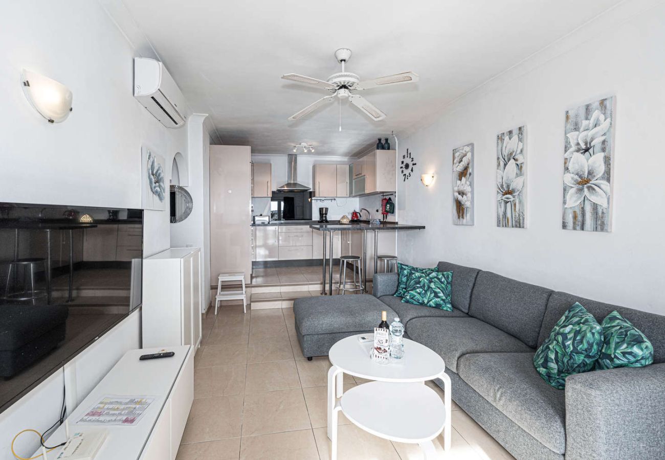 Apartamento en Nerja - Casa Tranquila: Apartamento con vistas al mar en San Juan de Capistrano, Nerja