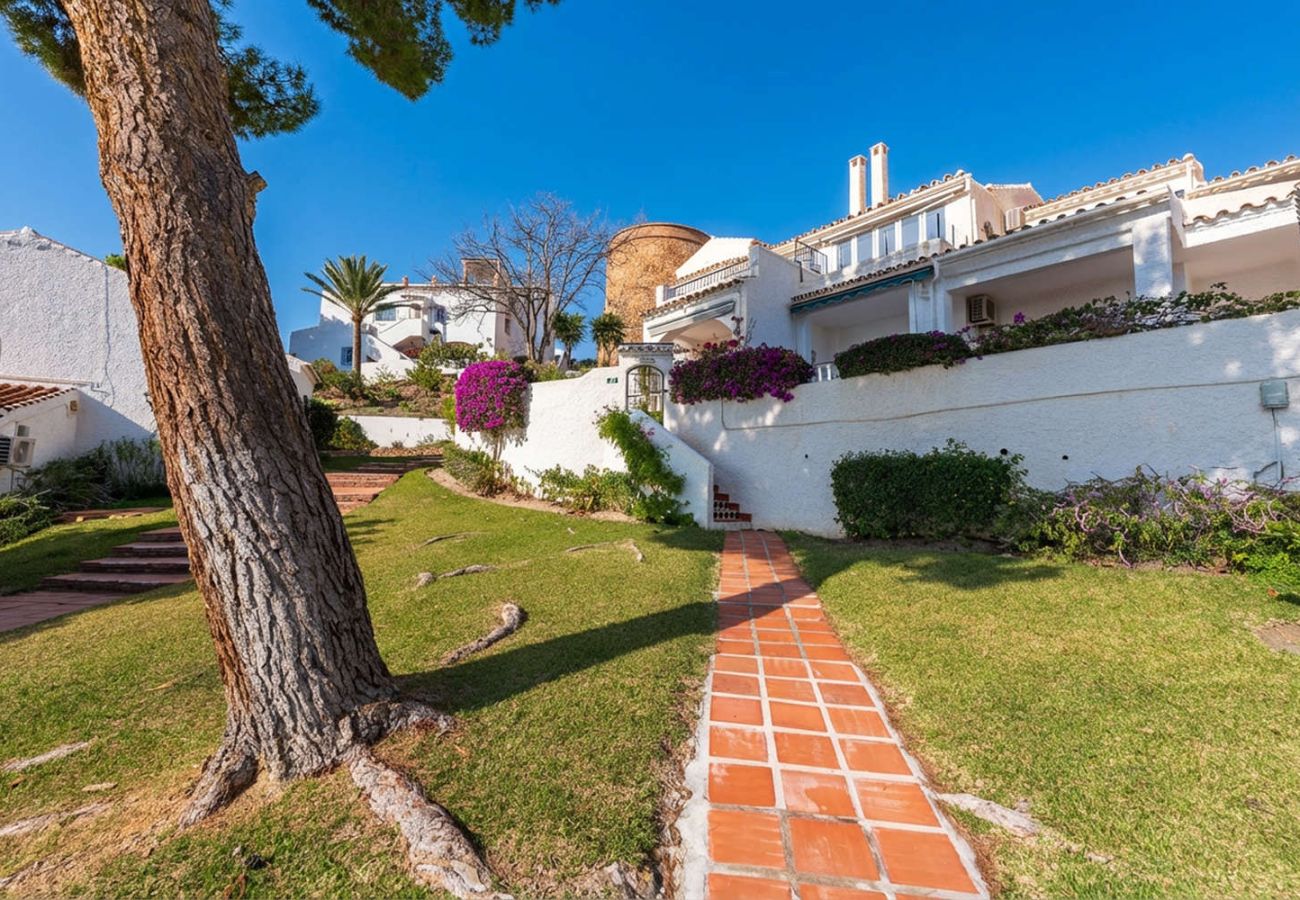 Apartamento en Nerja - Casa Tranquila: Apartamento con vistas al mar en San Juan de Capistrano, Nerja