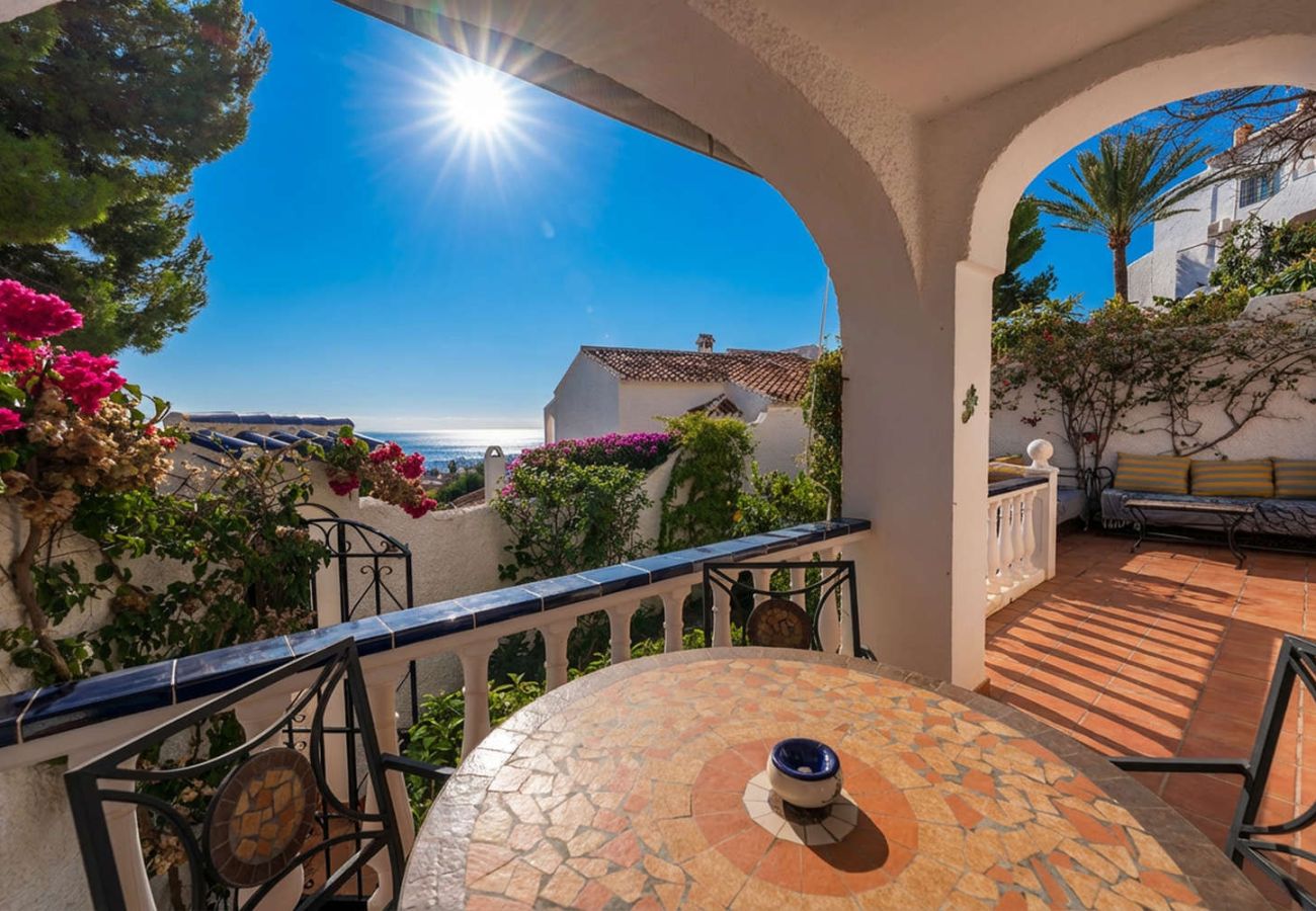 Apartamento en Nerja - Casa Tranquila: Apartamento con vistas al mar en San Juan de Capistrano, Nerja