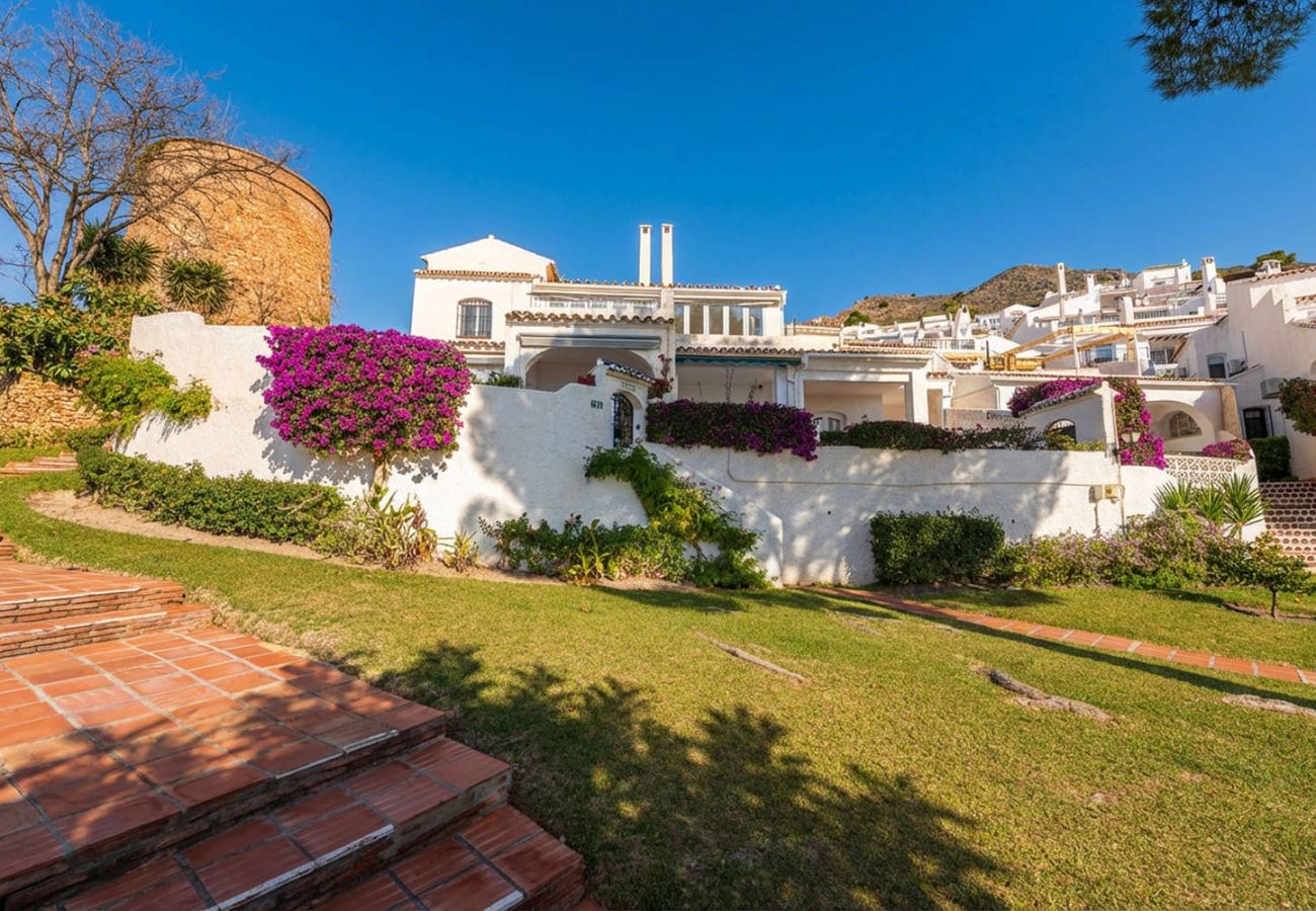 Apartamento en Nerja - Casa Tranquila: Apartamento con vistas al mar en San Juan de Capistrano, Nerja