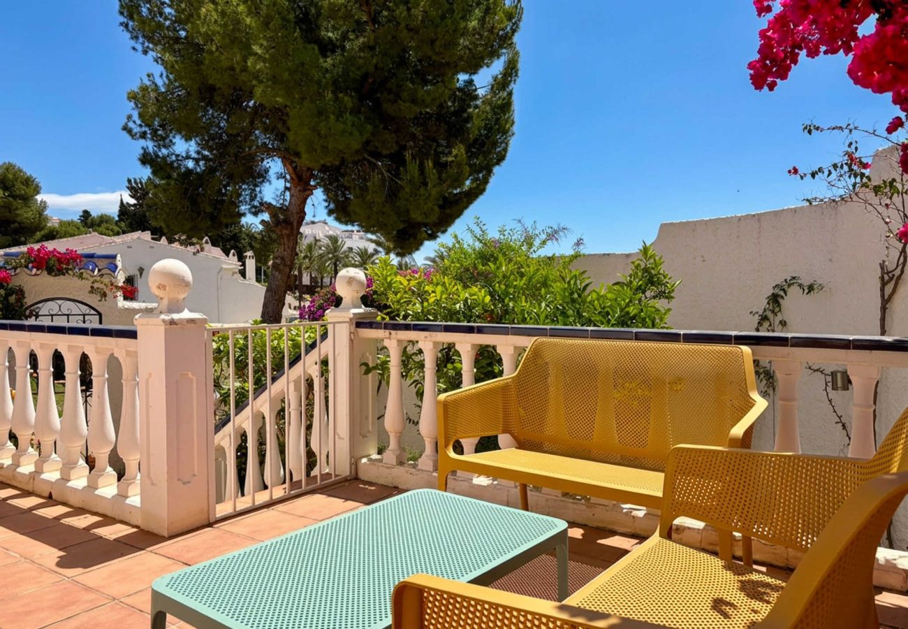 Apartamento en Nerja - Casa Tranquila: Apartamento con vistas al mar en San Juan de Capistrano, Nerja