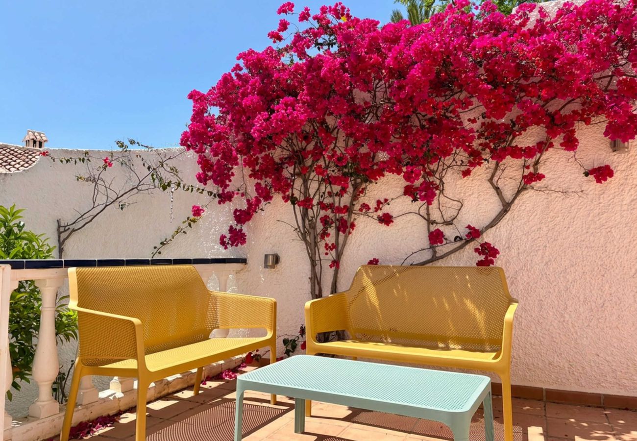 Apartamento en Nerja - Casa Tranquila: Apartamento con vistas al mar en San Juan de Capistrano, Nerja