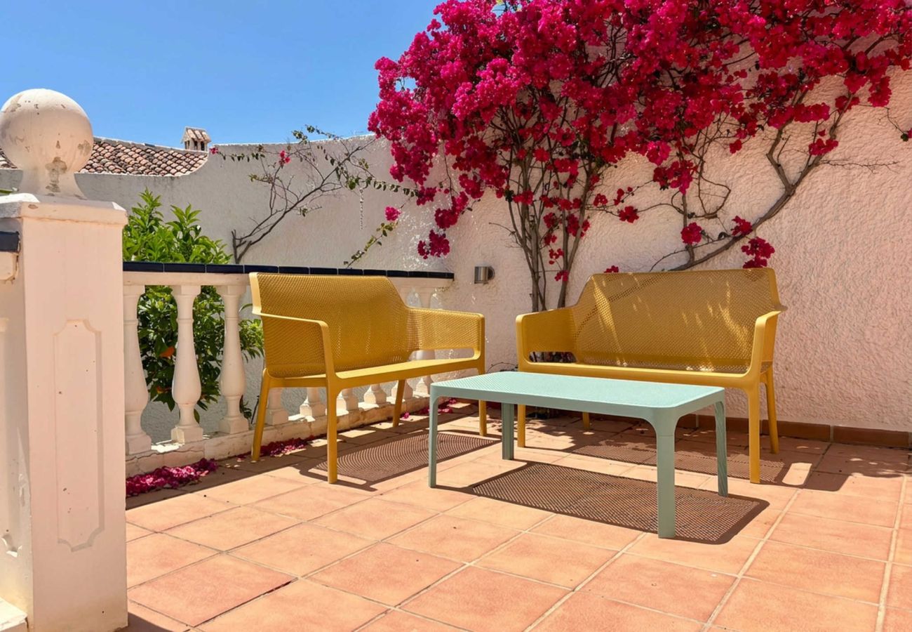 Apartamento en Nerja - Casa Tranquila: Apartamento con vistas al mar en San Juan de Capistrano, Nerja