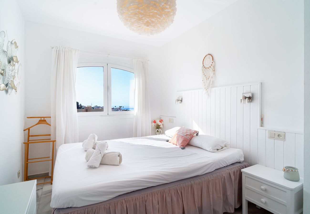 Apartamento en Nerja - Apartamento Casa Monica en Verano Azul: Vistas al Mar y Solárium en Nerja