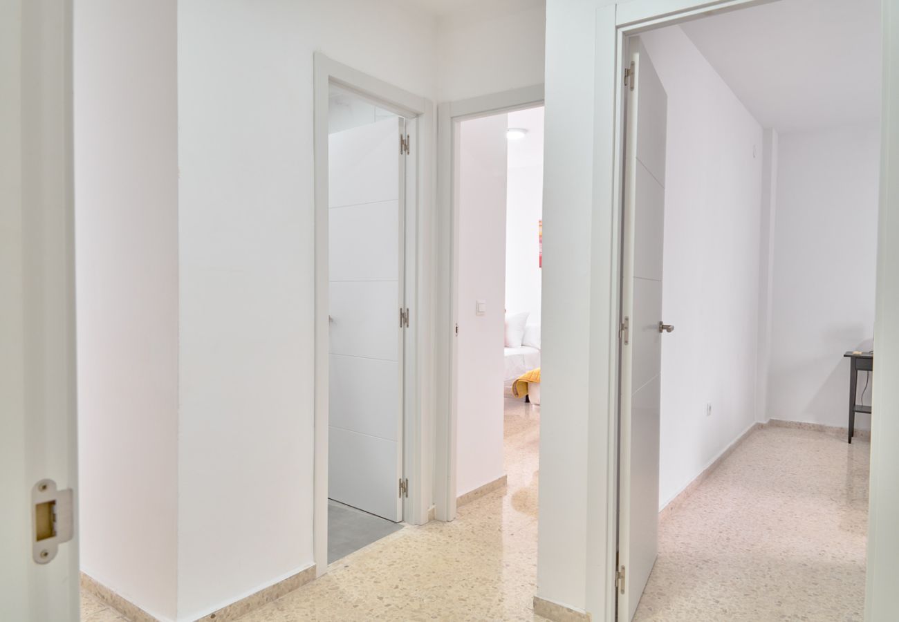 Apartamento en Nerja - Tucuman 3 Los Huertos Nerja: Apartamento Soleado