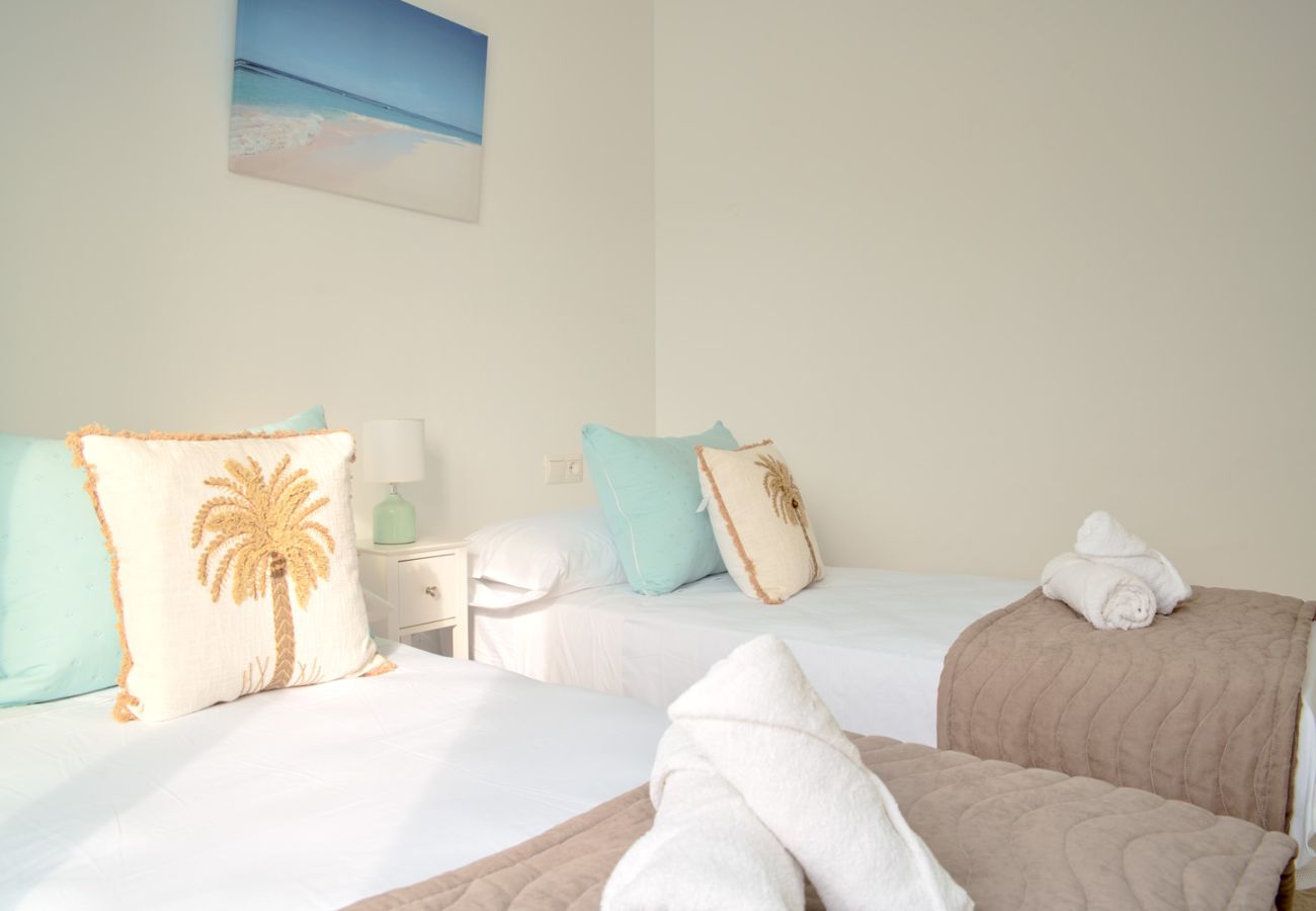 Apartamento en Nerja - Tucuman 3 Los Huertos Nerja: Apartamento Soleado