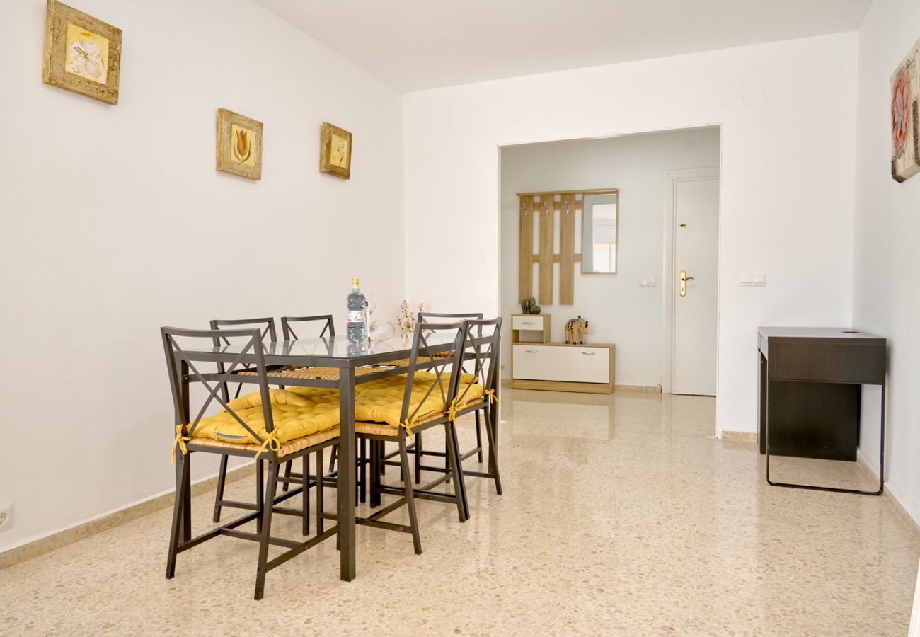 Apartamento en Nerja - Tucuman 3 Los Huertos Nerja: Apartamento Soleado