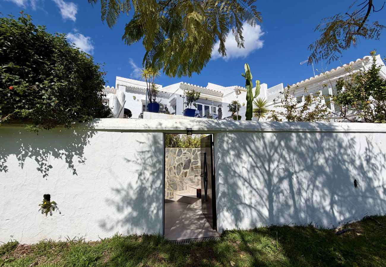 Apartamento en Nerja - Apartamento Tropicana 6C en Nerja con Vistas al Mar