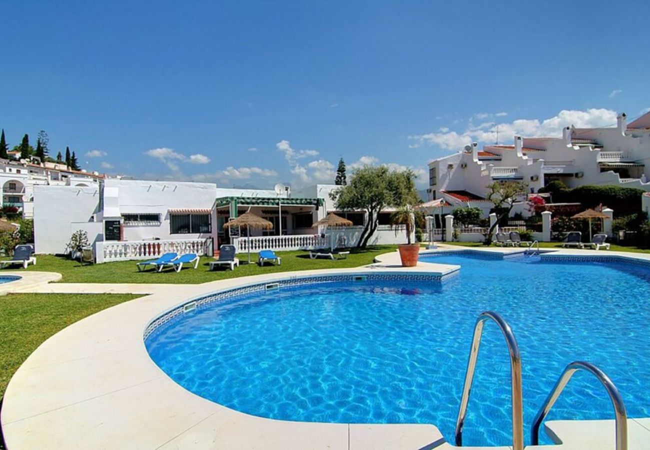 Apartamento en Nerja - Apartamento Tropicana 6C en Nerja con Vistas al Mar