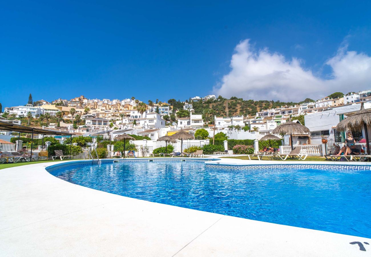 Apartamento en Nerja - Apartamento Tropicana 6C en Nerja con Vistas al Mar
