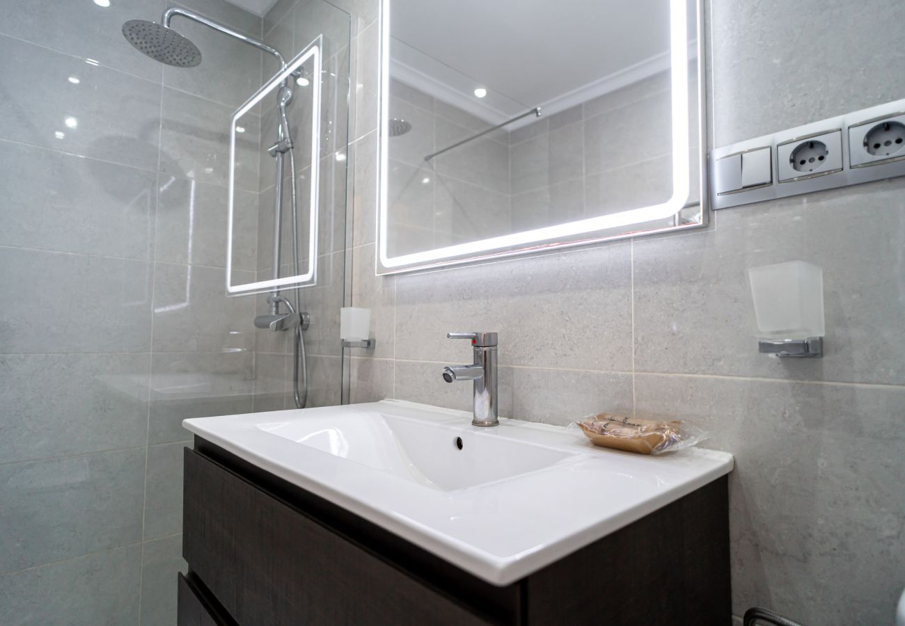 Apartamento en Nerja - Apartamento Tropicana 6C en Nerja con Vistas al Mar