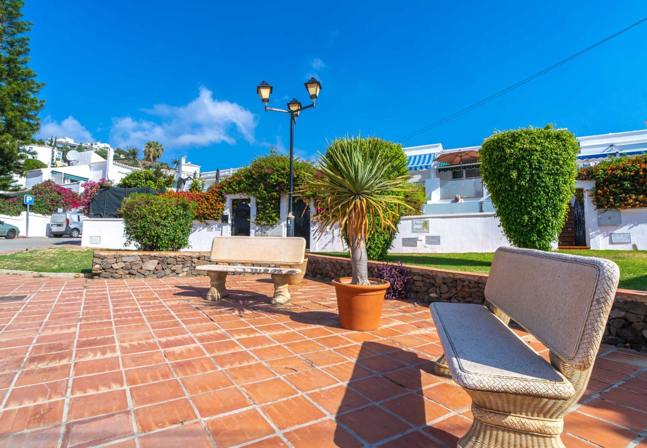 Apartamento en Nerja - Apartamento Tropicana 6C en Nerja con Vistas al Mar