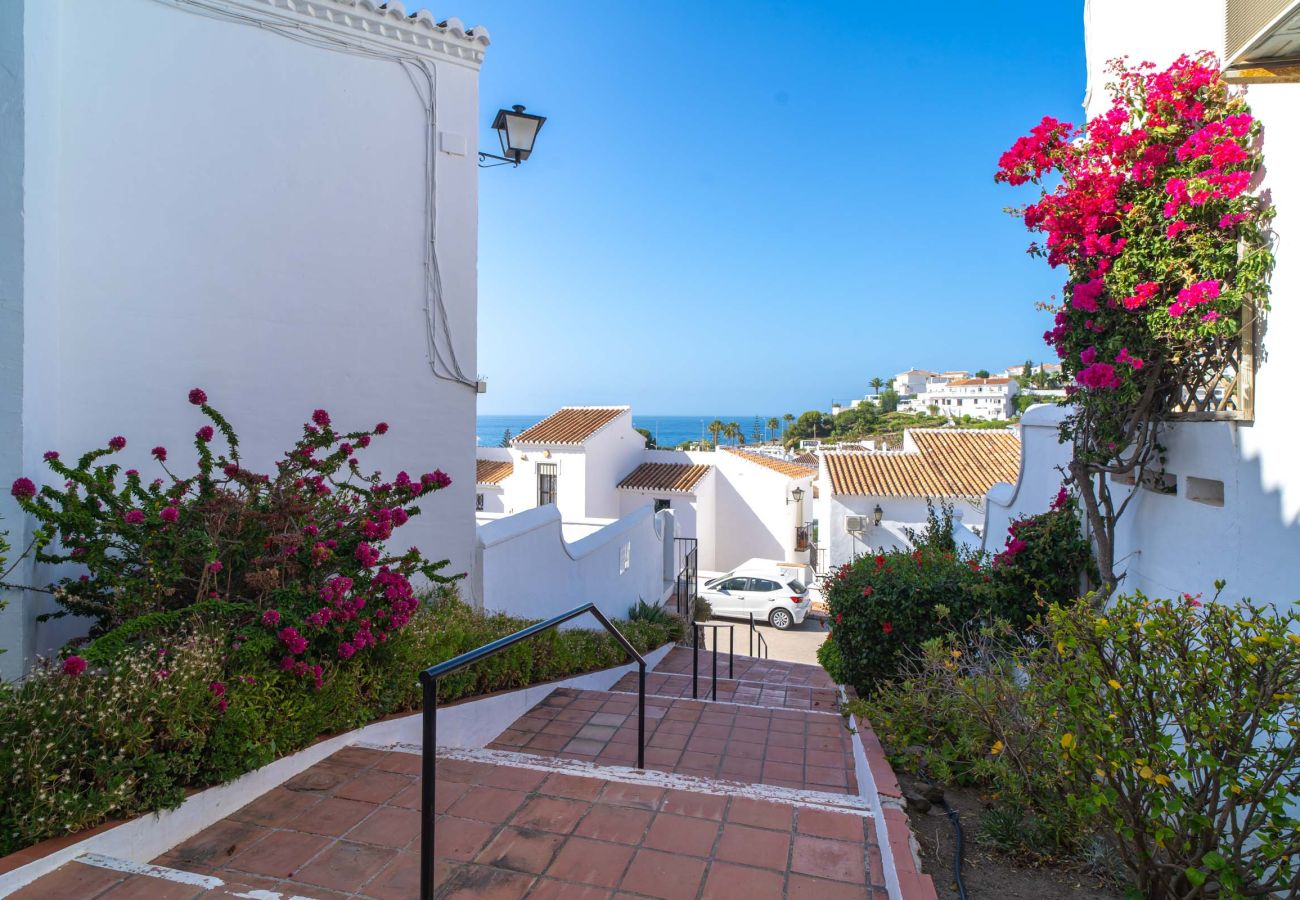 Apartamento en Nerja - Apartamento Tropicana 6C en Nerja con Vistas al Mar
