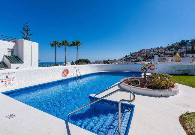 Casa adosada en Nerja - Casablanca 9: Dúplex con Terrazas en Varios Niveles, Vistas al Mar y Atardecer