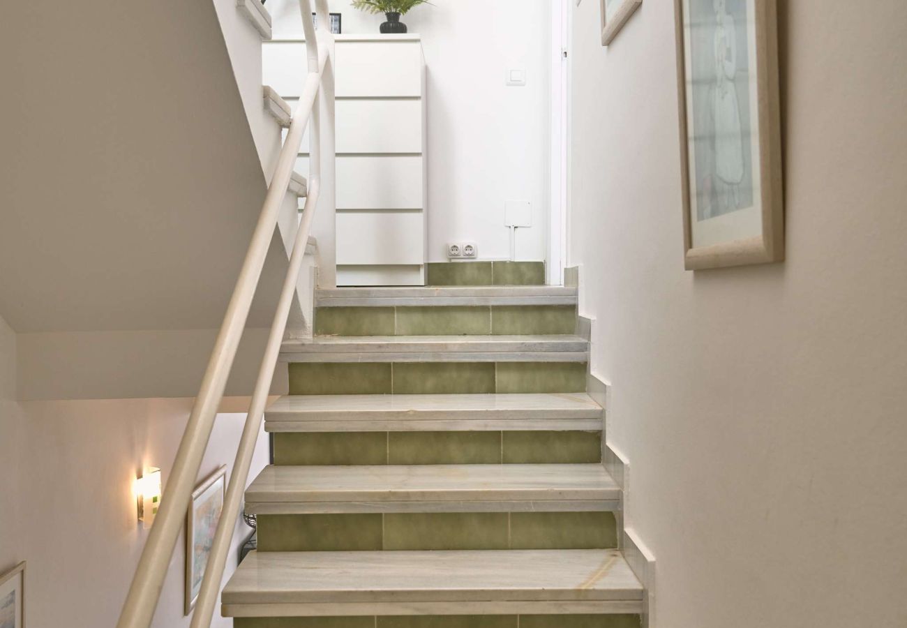 Casa adosada en Nerja - Casablanca 9: Dúplex con Terrazas en Varios Niveles, Vistas al Mar y Atardecer