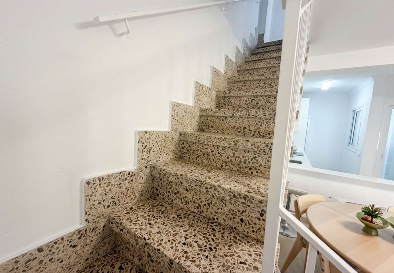 Casa adosada en Nerja - Casa Chica: Casa Vacacional con Azotea en Calle Cristo, Nerja