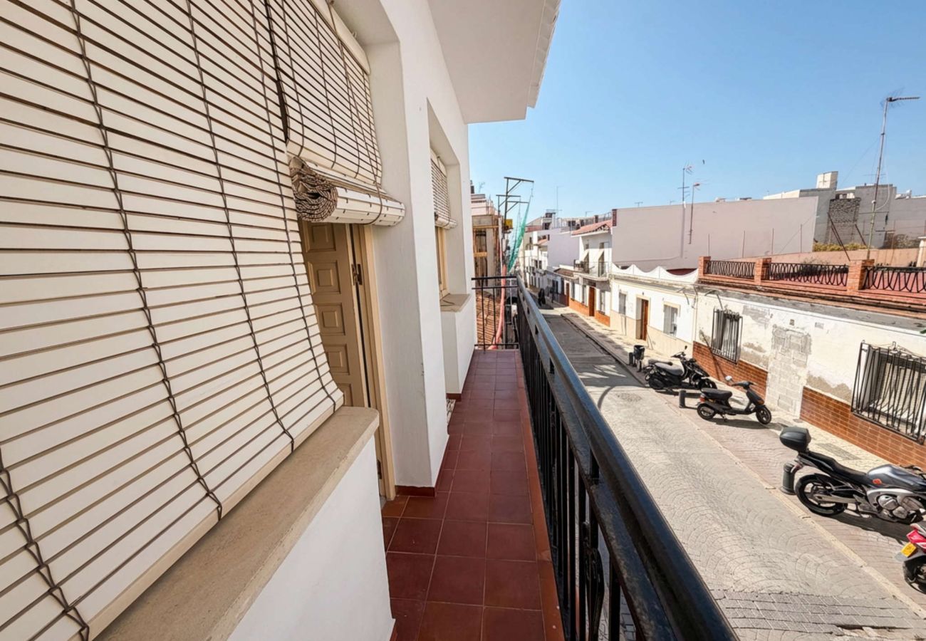 Casa adosada en Nerja - Casa Chica: Casa Vacacional con Azotea en Calle Cristo, Nerja