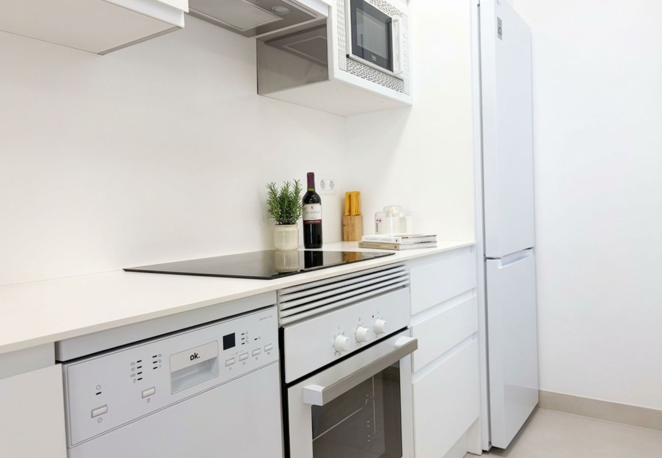 Casa adosada en Nerja - Casa Chica: Casa Vacacional con Azotea en Calle Cristo, Nerja