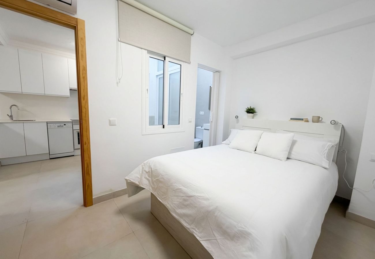 Casa adosada en Nerja - Casa Chica: Casa Vacacional con Azotea en Calle Cristo, Nerja