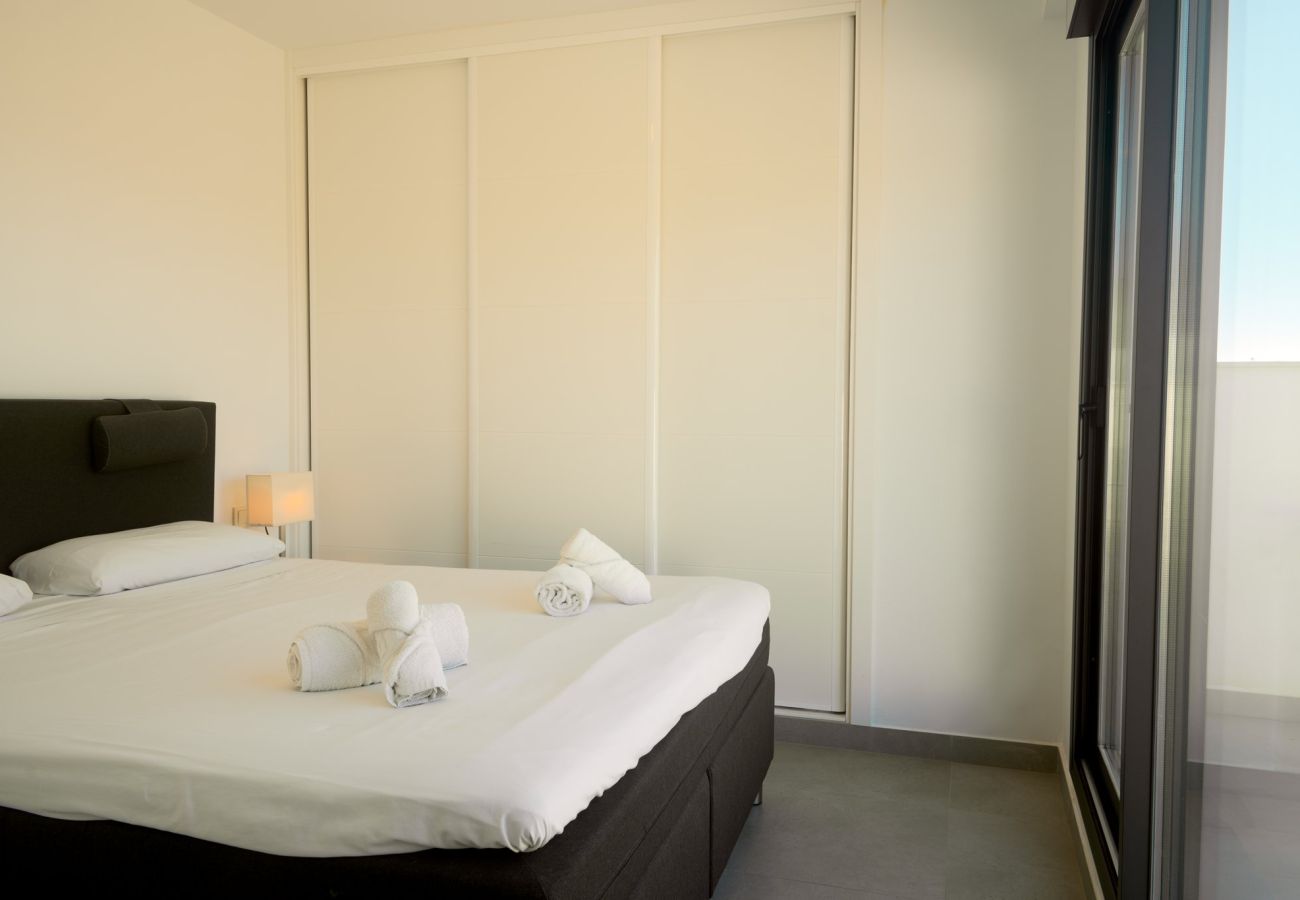 Apartamento en Nerja - Penthouse Balcón del Mar D4: 3 Terrazas y Piscina Climatizada