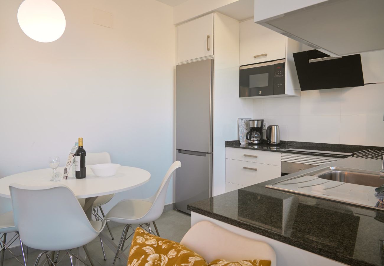 Apartamento en Nerja - Penthouse Balcón del Mar D4: 3 Terrazas y Piscina Climatizada