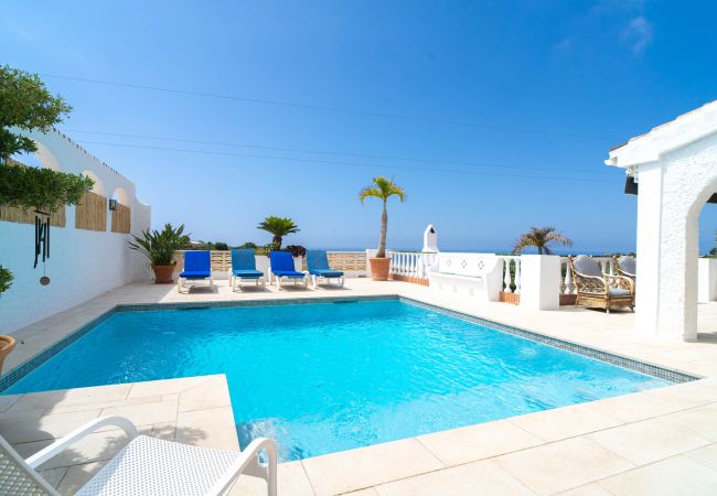 Villa en Nerja - Villa La Casita: Villa con Piscina Privada en Fuente del Badén, Nerja