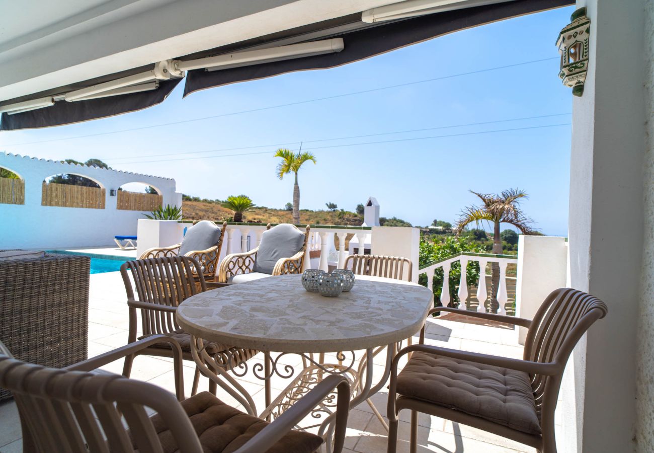 Villa en Nerja - Villa La Casita: Villa con Piscina Privada en Fuente del Badén, Nerja