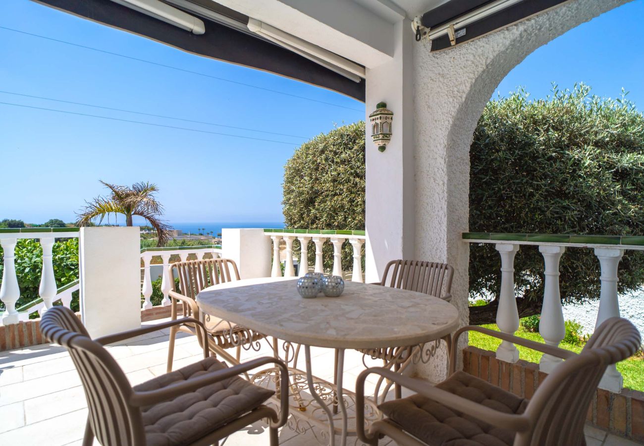 Villa en Nerja - Villa La Casita: Villa con Piscina Privada en Fuente del Badén, Nerja