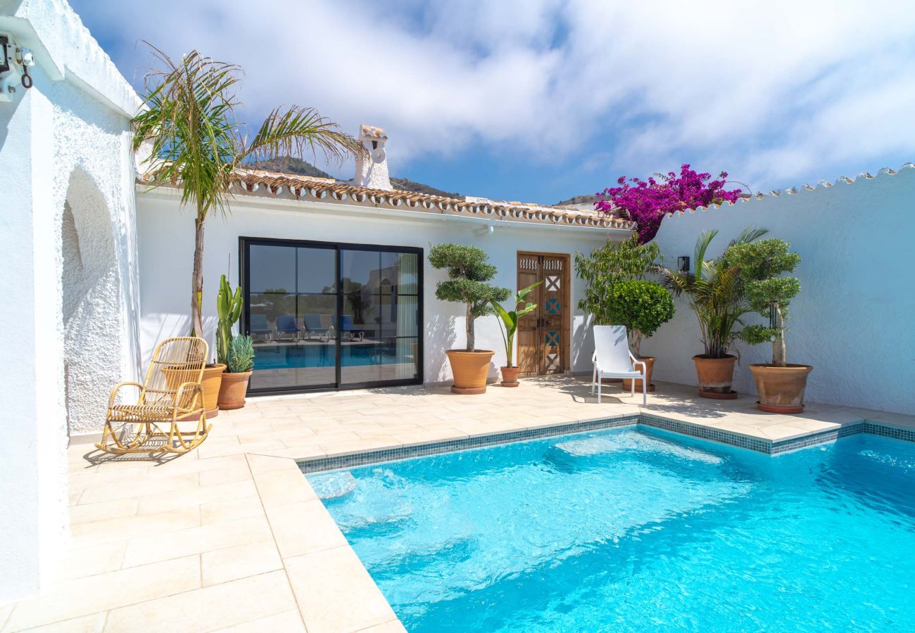 Villa en Nerja - Villa La Casita: Villa con Piscina Privada en Fuente del Badén, Nerja